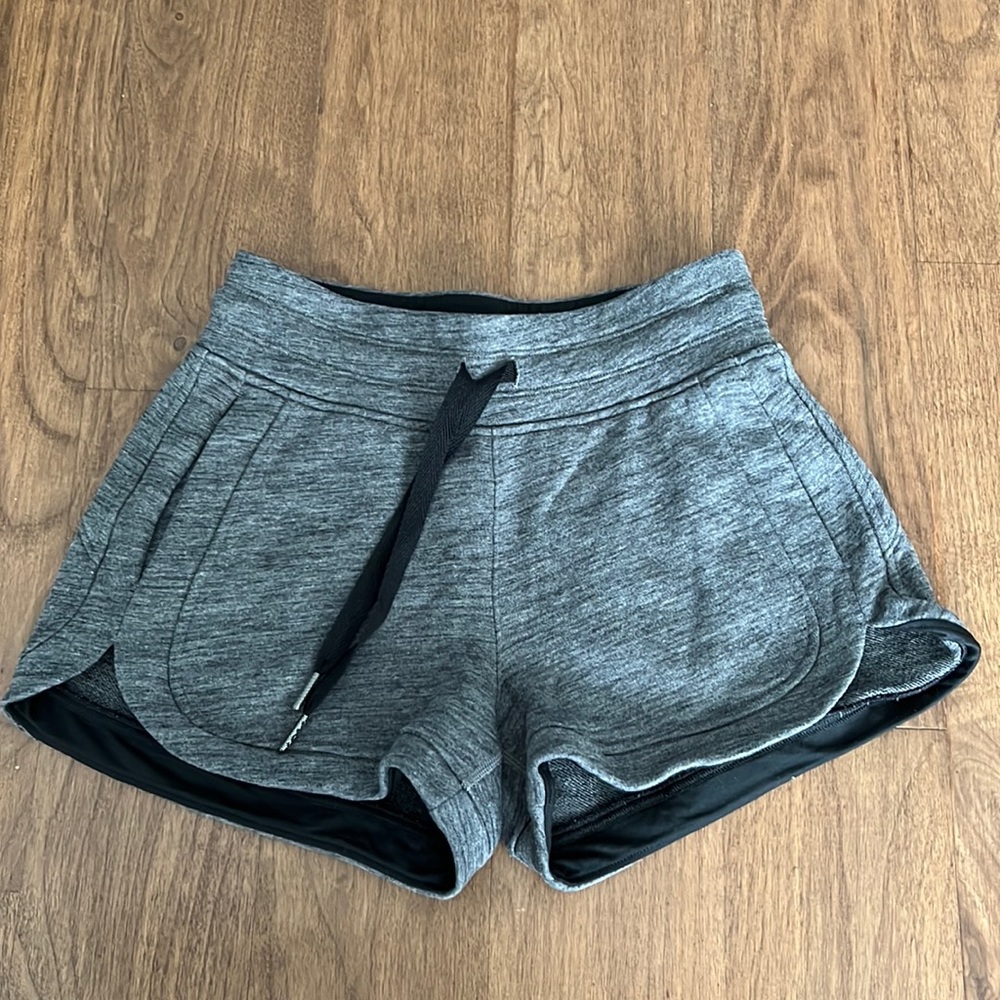 Lululemon Women’s Gray Sweat Shorts - Size 4